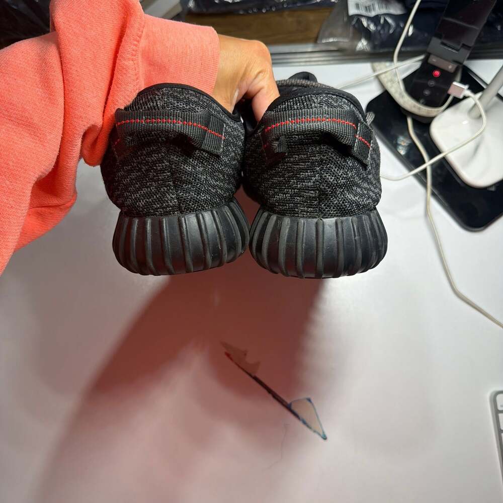 Adidas Yeezy Boost 350 V2 Pirate Black Sneakers - Men's Size 13 - Picture 5 of 7